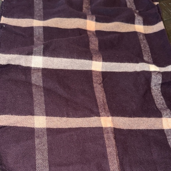 Banana Republic Purple Checkered Scarf - Picture 4 of 5